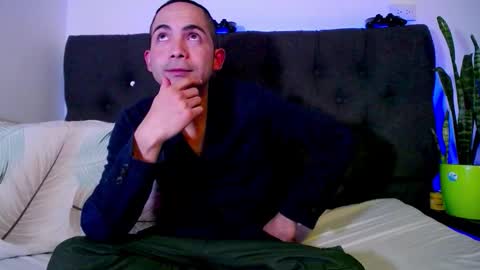 Snapshot of andy_magic_ chatting on 09/26/25, 03:10 andy_magic_ online show from 09/26/25, 03:10