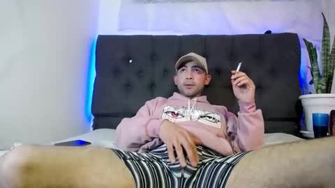 Snapshot of andy_magic_ chatting on 09/27/25, 03:00 andy_magic_ online show from 09/27/25, 03:00