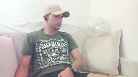 Snapshot of andy_magic_ chatting on 10/13/25, 08:20 andy_magic_ online show from 10/13/25, 08:20