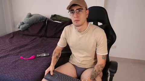 Andres online show from 03/07/25, 01:18