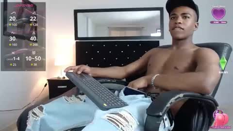 andy_smith333 online show from 01/21/25, 08:11