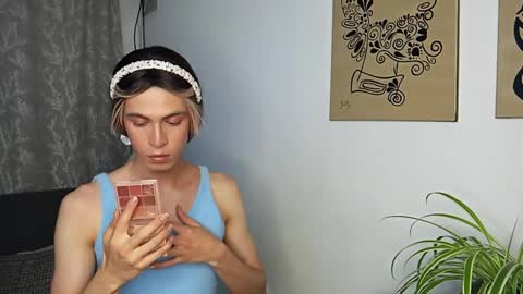 Andy van der Rose online show from 10/21/25, 02:45