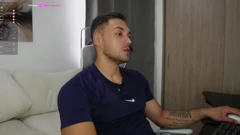 Snapshot of andy_weld chatting on 07/20/26, 06:21 my onlyfans online show from 07/20/26, 06:21