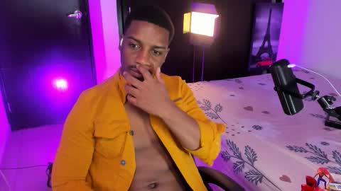 Snapshot of andyadan_ chatting on 11/04/25, 10:14 Andy online show from 11/04/25, 10:14