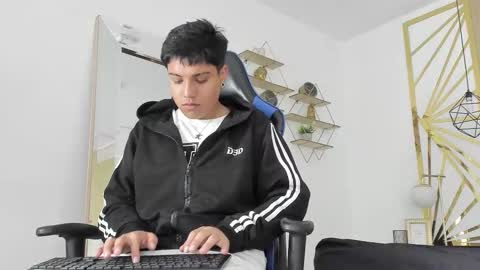 Snapshot of andybabe_vc chatting on 01/15/26, 12:10 andybabe vc online show from 01/15/26, 12:10