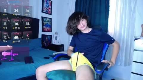 Snapshot of andyboy_19 chatting on 05/28/26, 10:40 andy online show from 05/28/26, 10:40