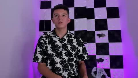 andyfame11 online show from 10/18/25, 07:03