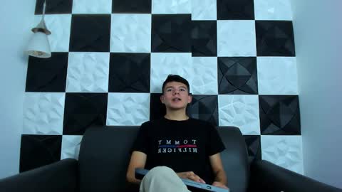 andyfame11 online show from 11/27/25, 06:54