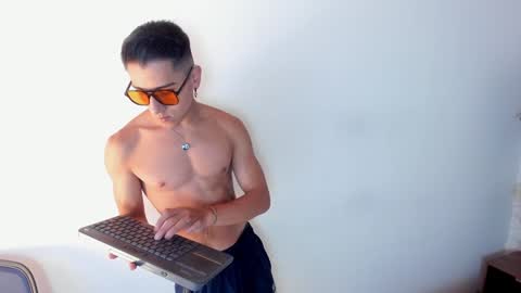 Andy Joy  online show from 01/30/25, 02:04