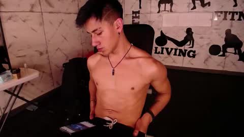 Andy Joy  online show from 03/10/25, 04:25