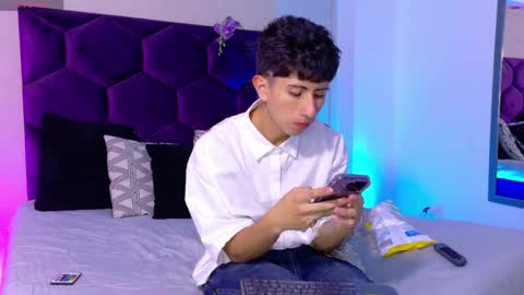 Snapshot of andyjustgame_ chatting on 04/07/26, 04:24 andyjustgame online show from 04/07/26, 04:24