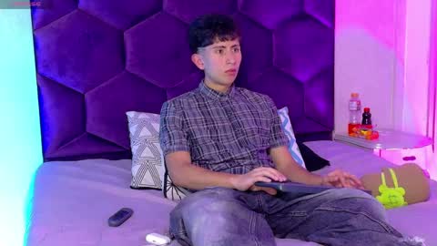 Snapshot of andyjustgame_ chatting on 04/14/26, 04:18 andyjustgame online show from 04/14/26, 04:18