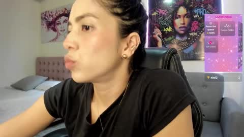 Andrea online show from 11/21/25, 09:02