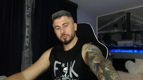 Snapshot of andysoul340 chatting on 11/15/25, 01:03 Magic Andy online show from 11/15/25, 01:03