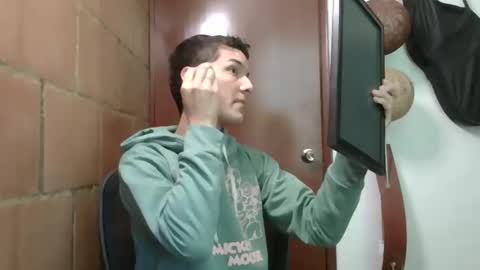 Andy online show from 04/12/26, 06:57