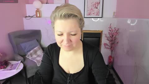 aneli_mira online show from 04/05/26, 02:58