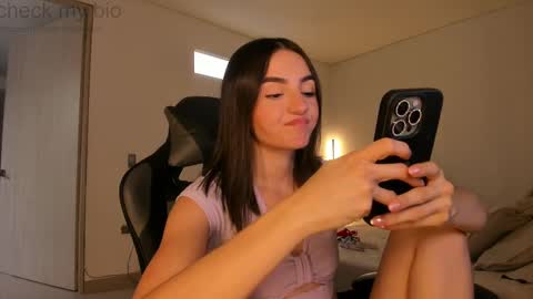      online show from 02/28/25, 06:41