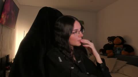      online show from 03/01/26, 02:57