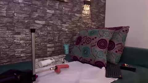 Anell online show from 02/02/26, 07:56