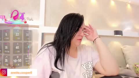 anette_cooper online show from 11/12/25, 03:51