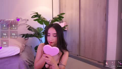 Snapshot of angeeel_ chatting on 09/24/25, 07:28 Angel online show from 09/24/25, 07:28