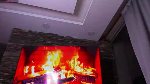 Angel online show from 10/12/25, 04:44