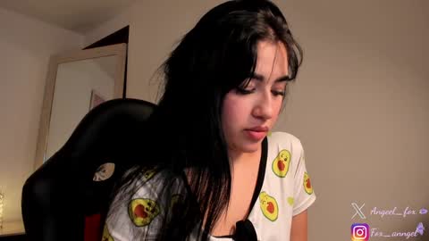 Angel  online show from 01/25/25, 11:43