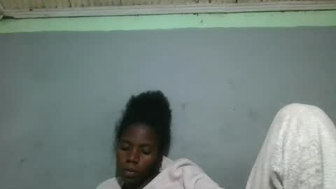 Snapshot of angeeliine chatting on 07/19/26, 06:55 angeeliine online show from 07/19/26, 06:55