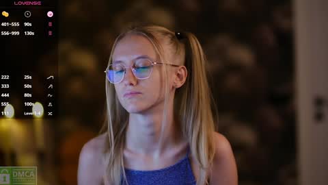 Snapshot of angeellina chatting on 12/11/24, 05:37 angeellina online show from 12/11/24, 05:37