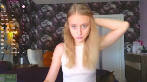 Snapshot of angeellina chatting on 12/27/24, 11:17 angeellina online show from 12/27/24, 11:17