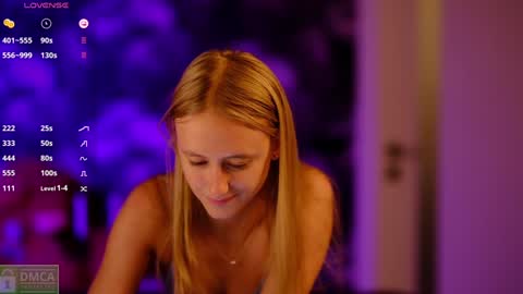 Snapshot of angeellina chatting on 12/30/24, 12:22 angeellina online show from 12/30/24, 12:22