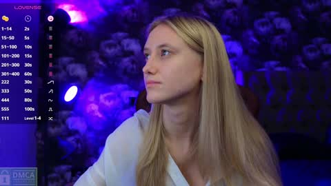 Snapshot of angeellina chatting on 01/12/25, 01:32 angeellina online show from 01/12/25, 01:32