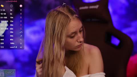 Snapshot of angeellina chatting on 01/15/25, 10:13 angeellina online show from 01/15/25, 10:13