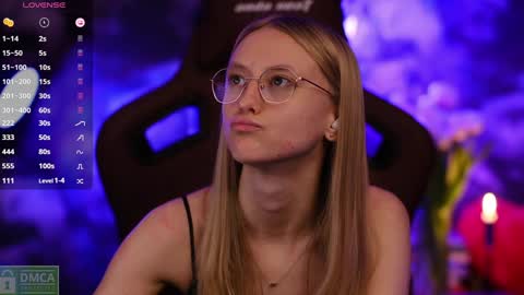 Snapshot of angeellina chatting on 01/20/25, 10:48 angeellina online show from 01/20/25, 10:48