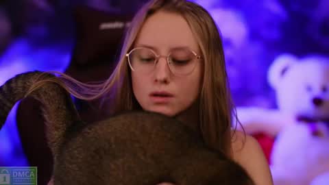 Snapshot of angeellina chatting on 02/11/25, 10:18 angeellina online show from 02/11/25, 10:18