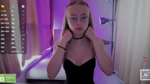 Snapshot of angeellina chatting on 10/11/25, 09:30 angeellina online show from 10/11/25, 09:30