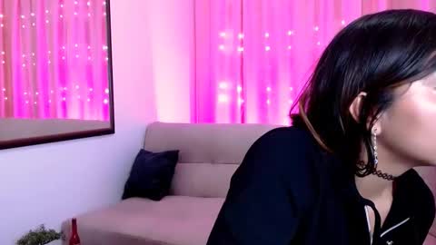 Snapshot of angel127664 chatting on 01/15/26, 07:50 Angel online show from 01/15/26, 07:50