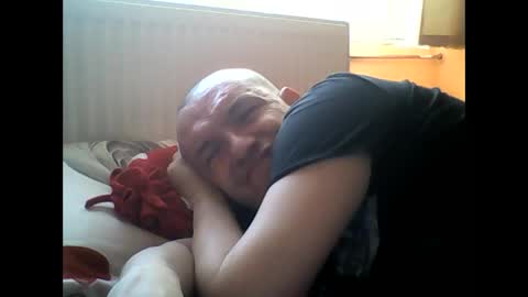 Angel online show from 03/15/26, 12:44