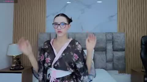 Snapshot of angel__kiss chatting on 07/15/26, 11:37 angel__kiss online show from 07/15/26, 11:37