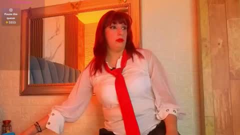 Snapshot of angel__red_ chatting on 02/16/26, 01:35 angel__red_ online show from 02/16/26, 01:35