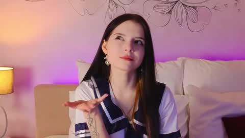  Rose  18  New here  online show from 05/09/26, 06:51