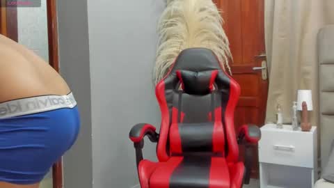 Snapshot of angel_adamx chatting on 09/28/25, 03:23 Angel online show from 09/28/25, 03:23