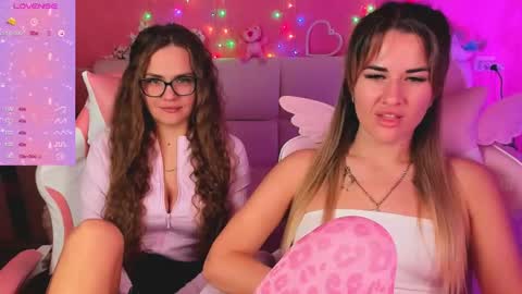 Snapshot of angel_and_demon0304 chatting on 04/20/26, 06:16 Ivanna and Jessica online show from 04/20/26, 06:16