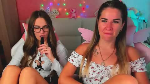 Snapshot of angel_and_demon0304 chatting on 05/30/26, 03:14 Ivanna and Jessica online show from 05/30/26, 03:14