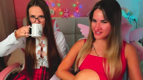 Snapshot of angel_and_demon0304 chatting on 05/31/26, 03:04 Ivanna and Jessica online show from 05/31/26, 03:04