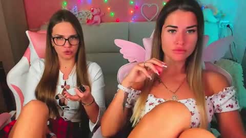 Snapshot of angel_and_demon0304 chatting on 06/19/26, 03:11 Ivanna and Jessica online show from 06/19/26, 03:11