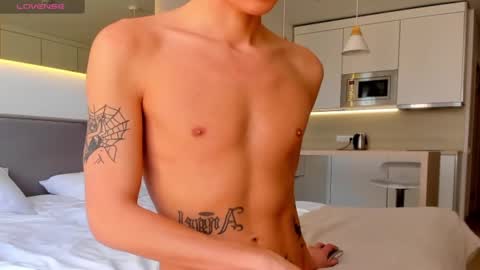 angel_andreww online show from 02/21/25, 01:11