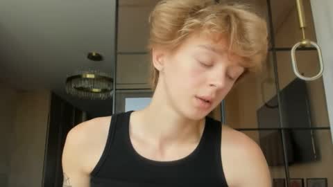 angel_andreww online show from 05/21/26, 06:20