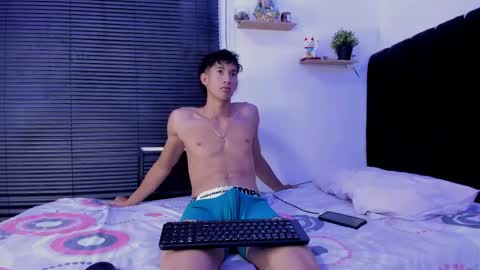angel_boy0 online show from 05/14/26, 06:42