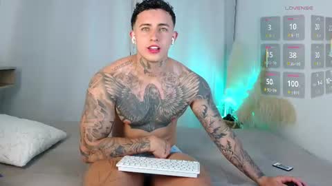 Snapshot of angel_boy01 chatting on 06/26/26, 11:42 angel_boy01 online show from 06/26/26, 11:42